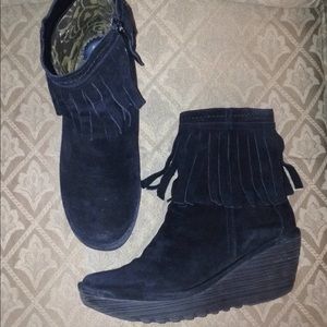 Fly London Fringed Bootie Euro 40